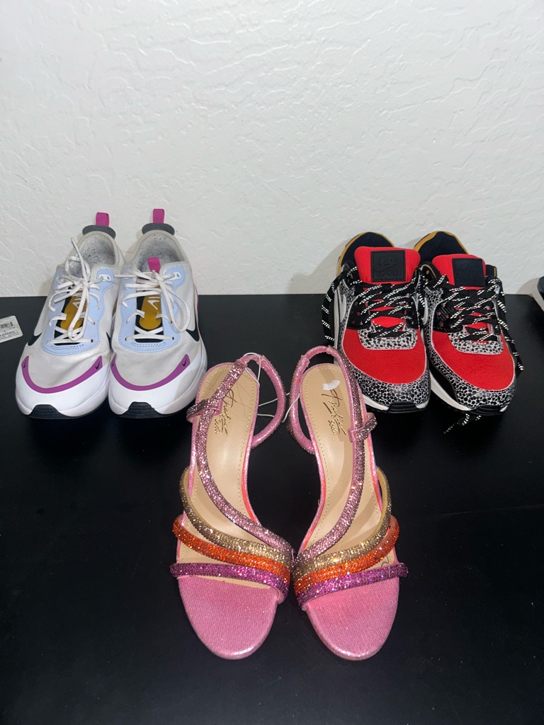Nike White And Purple Women's Sneakers